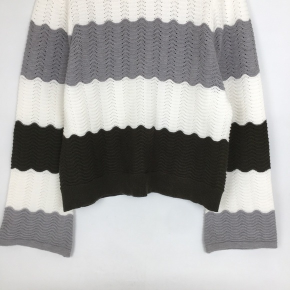 1. State Sweater Top Women’s Textured Pullover Grey White Green Striped Size L - Picture 4 of 14